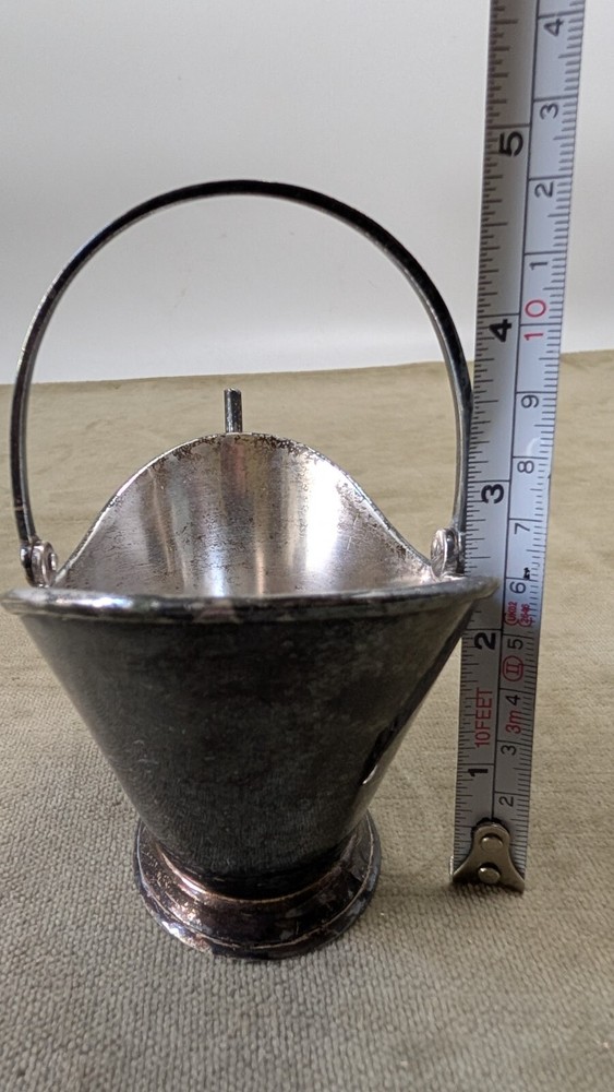 Vintage silver platted sugar dish with small scoop