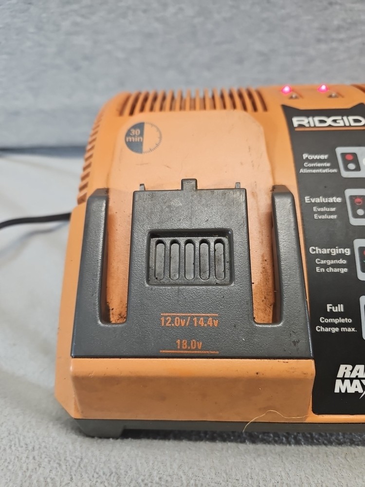 Rigid Max Twin 14.4V Double Battery Charging (5s8