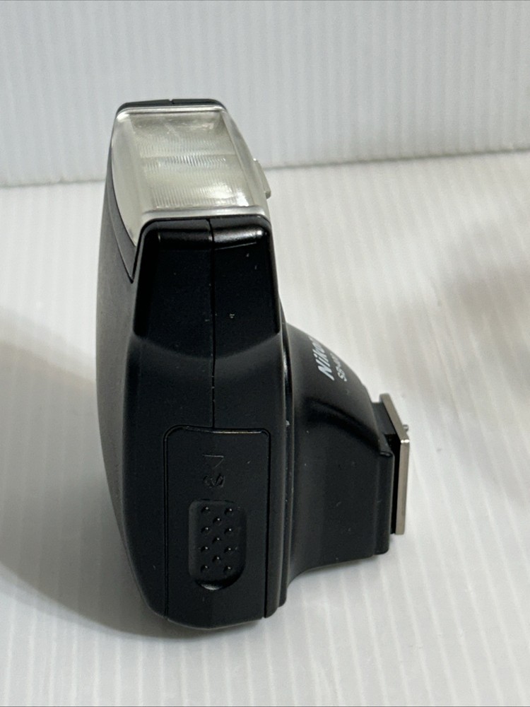 Nikon Speedlight SB-400 Shoe Mount Flash for Nikon Untested