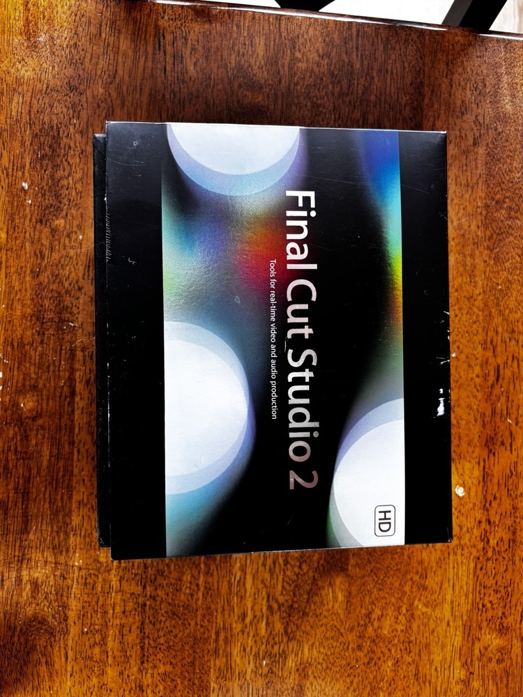 Apple Final Cut Studio 2 Pro 6 DVD Studio Pro 4 Manuals only - no software