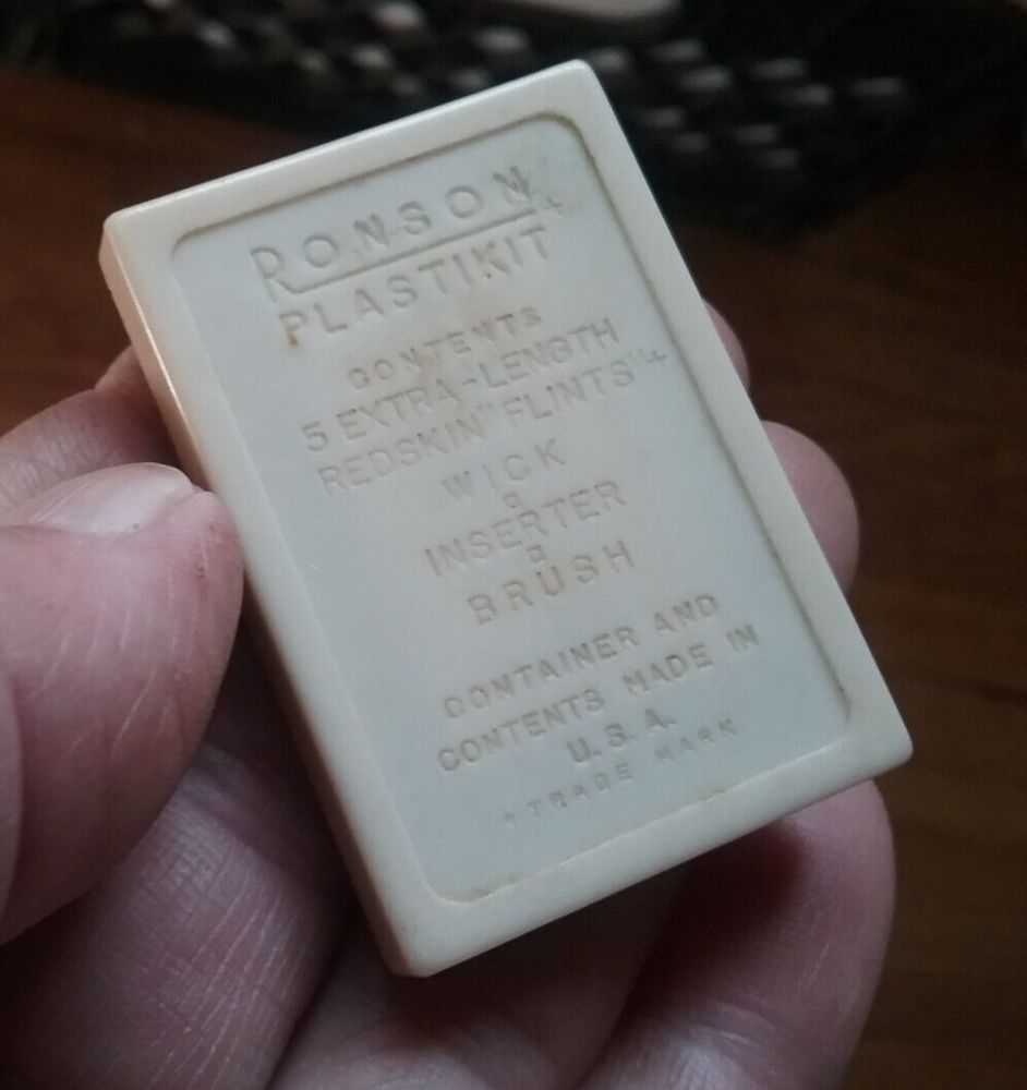 RONSON CROWN Table Lighter -Orig Box, Soft Pouch. Bakelite Accessory Box 1940-57