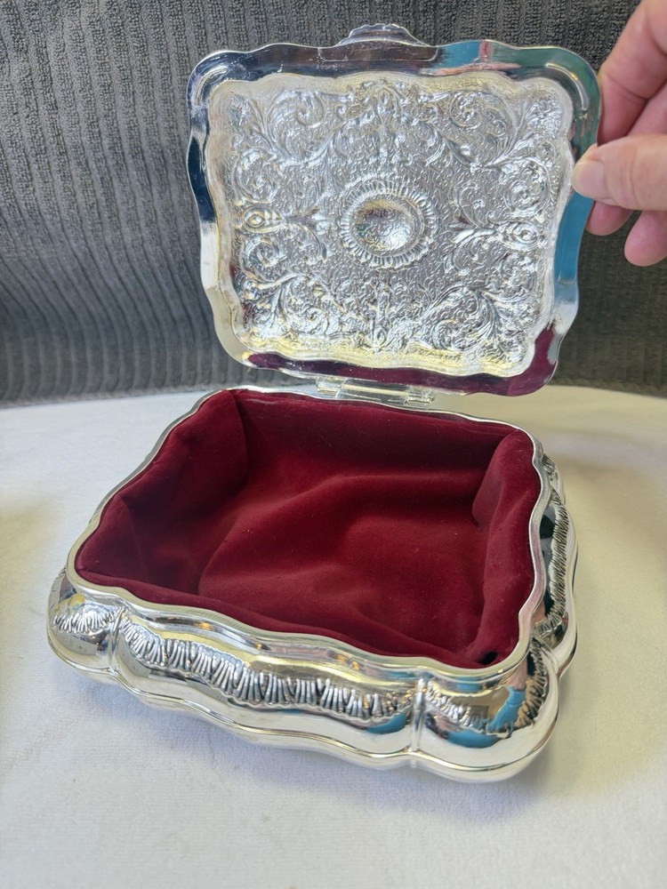 Godinger Silver Art Co. Plated Jewelry Box Scrolling Decoration Red Velvet Lined