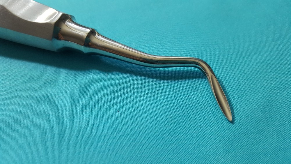FRENCH STEEL AUTOCLAVABLE DENTAL ROOT TIP EXTRACTING ELEVATORS LEFT DEL 302