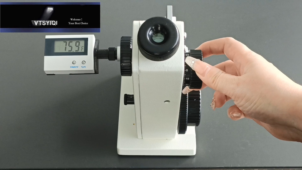 Abbe Monocular Refractometer for Pharmaceutical with Range 1.3000-1.7000 nD-