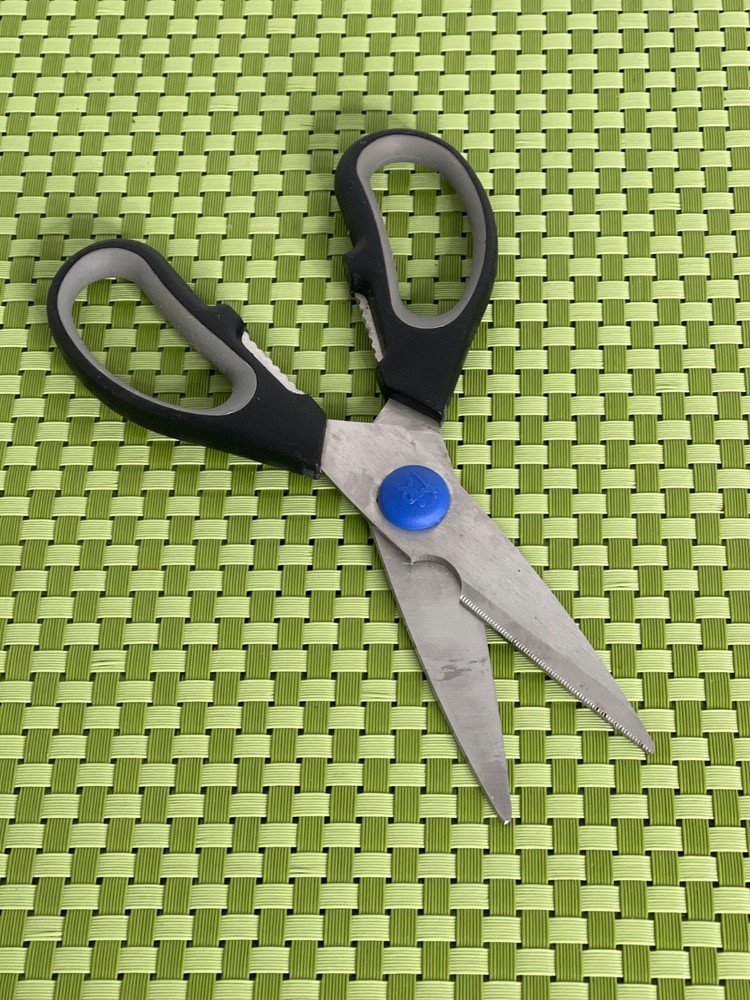 JA Henckels STATEMENT Stainless Shears Scissors Kitchen Tool - 7 3/4"