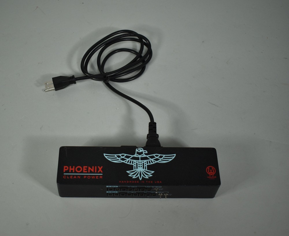 Walrus Audio Phoenix Pedal Power Supply