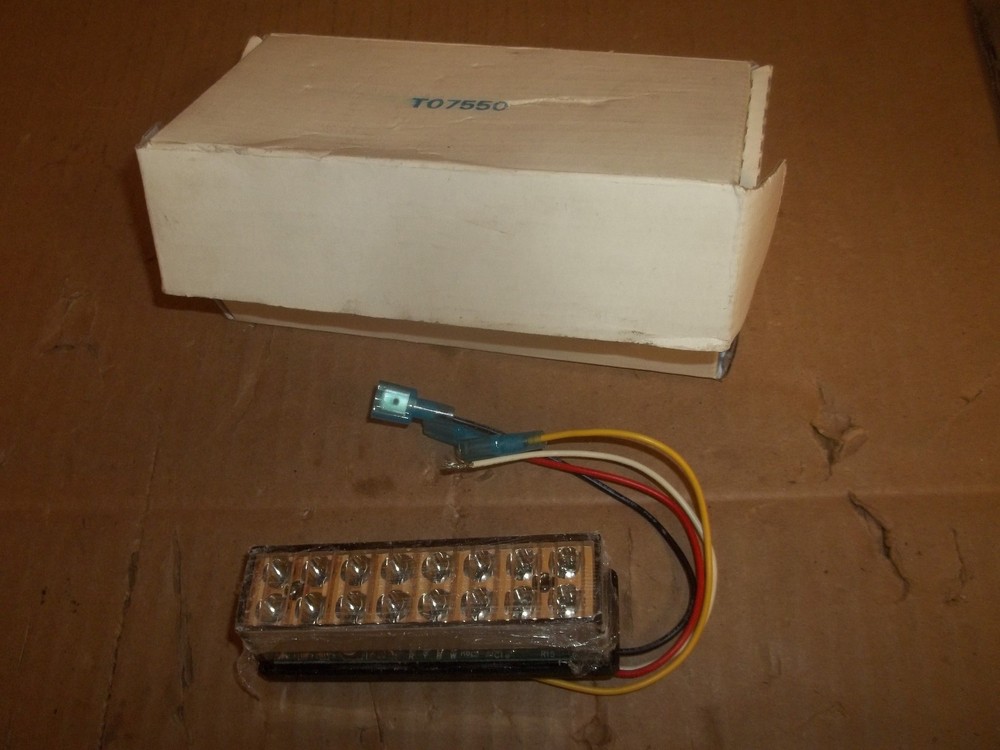 (Whelen knockoff) China Strobe Light T07550