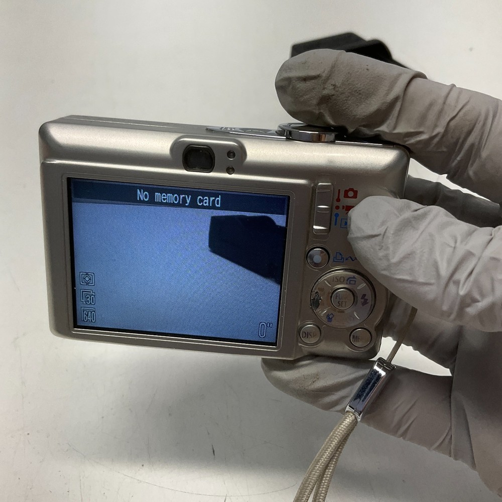 Canon PowerShot Digital ELPH SD450 - 5.0MP Digital Camera - Working