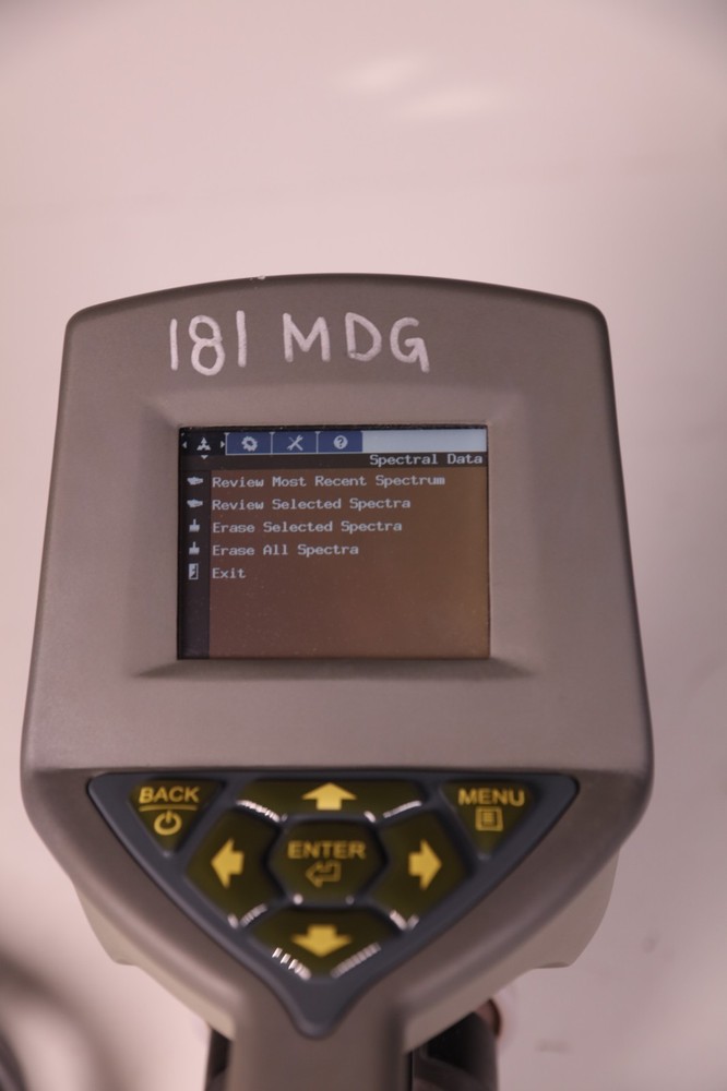 BNC Model 940 Handheld Radiation Isotope Identifier