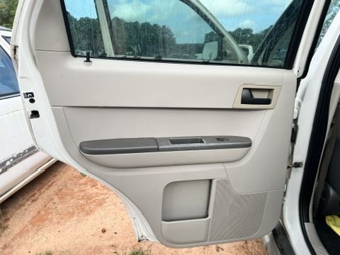 ESCAPE 2009 Keys/Latches/Locks 104872070