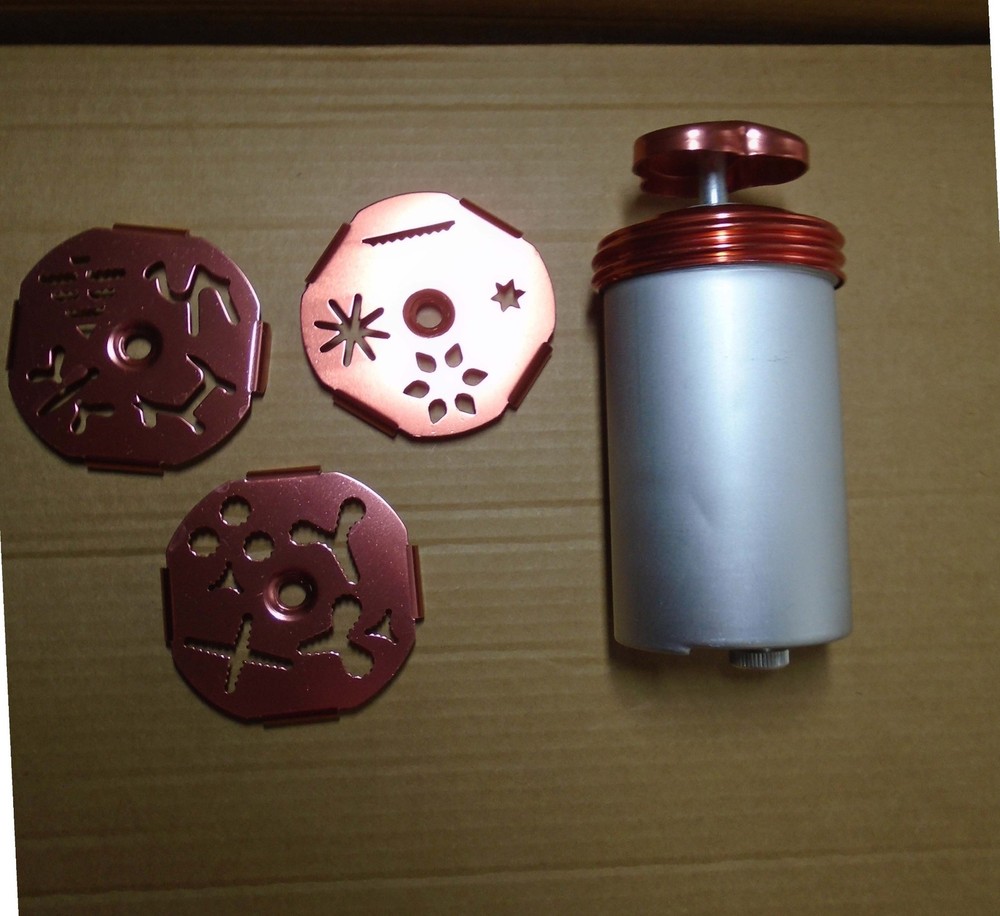 Mirro Dial a Cookie Press with 3  Discs  W17