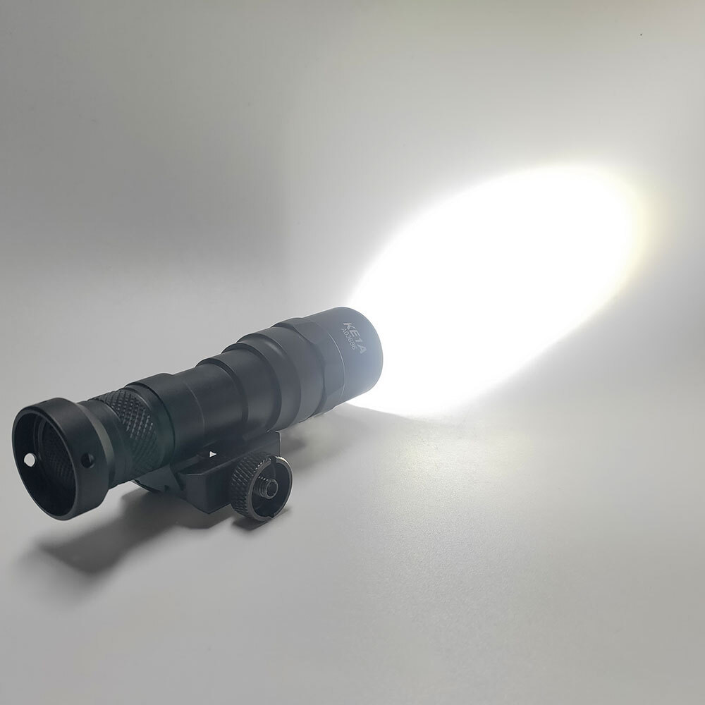 Tactical M300B Weapon Light Flashlight with Remote Control Pressure Switch - LED