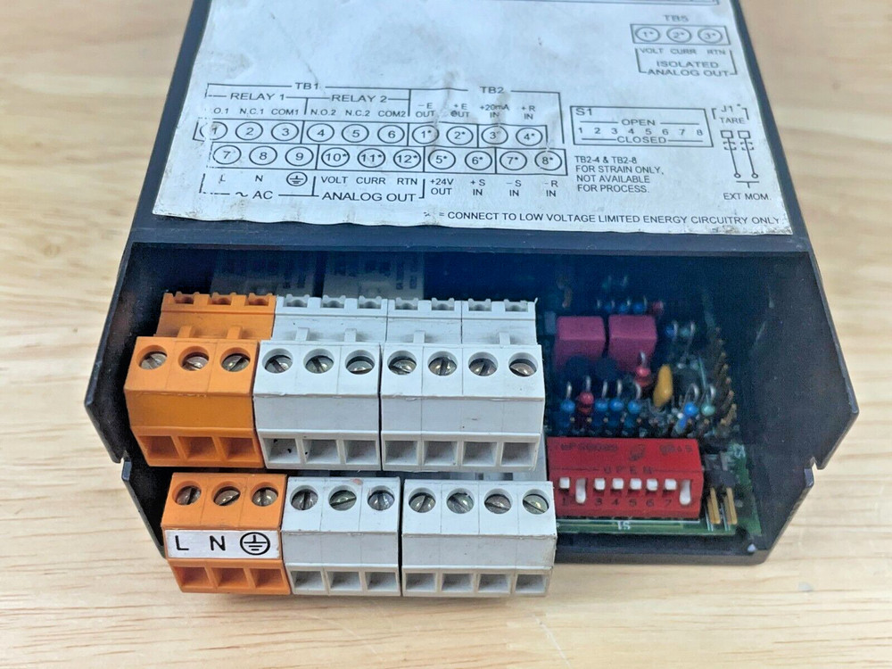 Omega Engineering DP25B-E-AR Process Panel Meter
