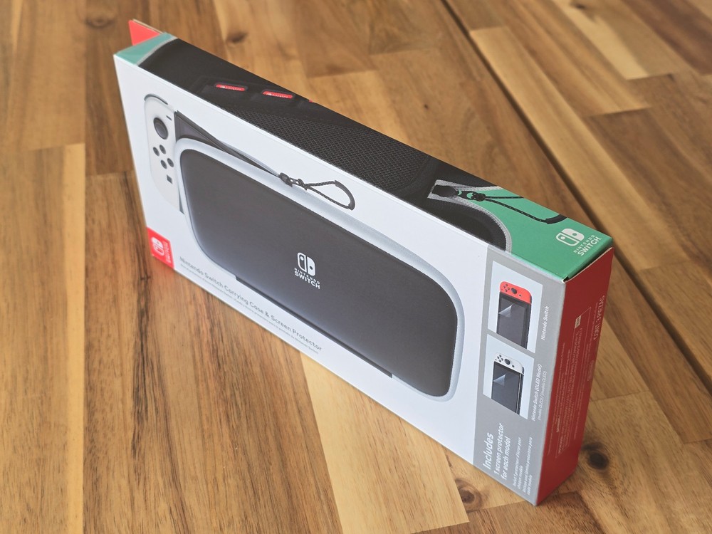 Nintendo Switch HEGAP3SAA Carrying Case & Screen Protector - Free Shipping