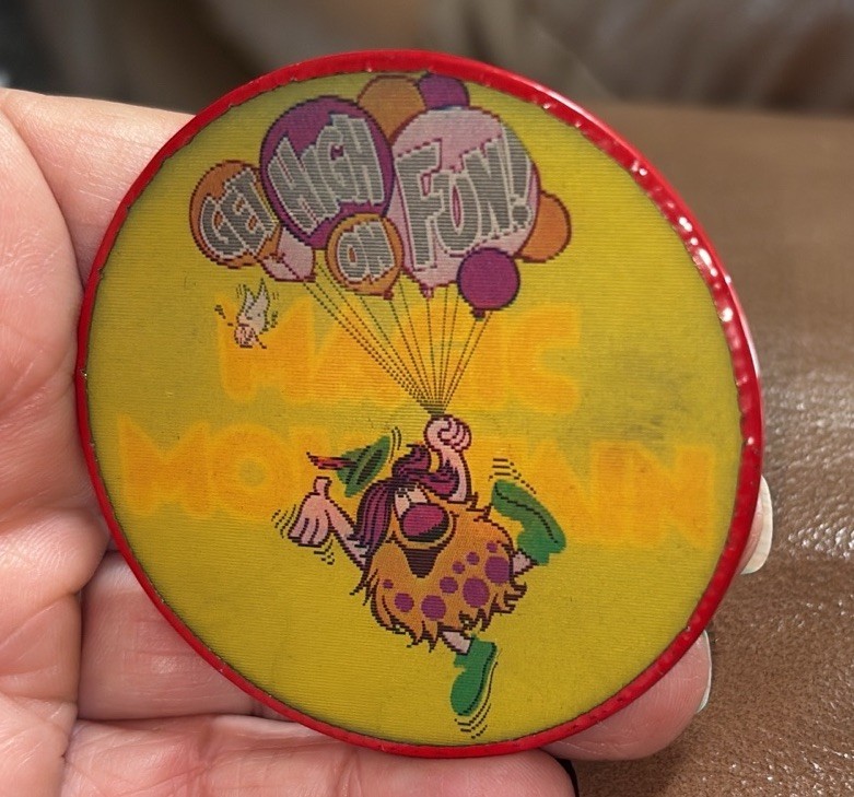 Vintage Magic Mountain Get High On Fun Flicker Button Lenticular Button Pin