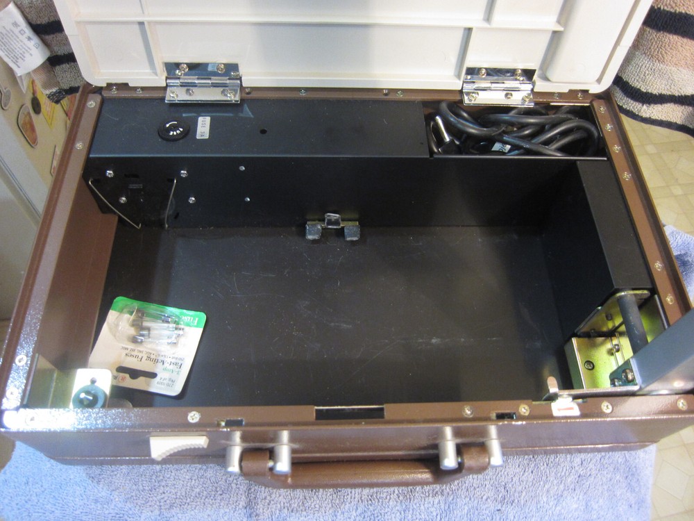 Apollo Horizon Portable Overhead Projector Needs TLC