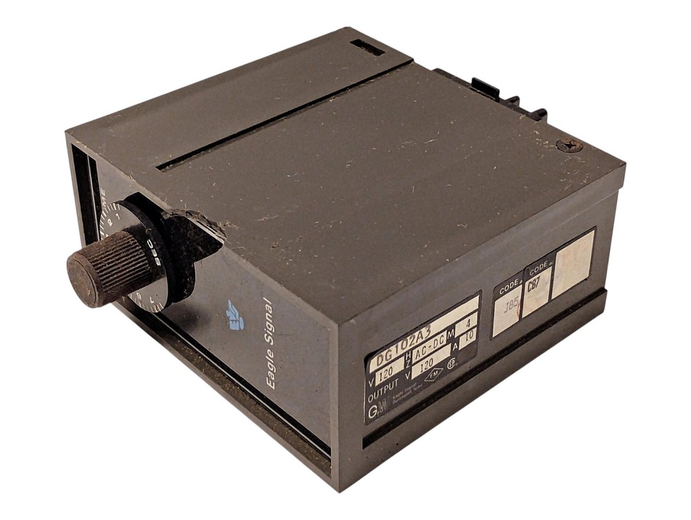 Eagle Signal DG102A3 120 V AC 10 A 1-7 sec Timer Module
