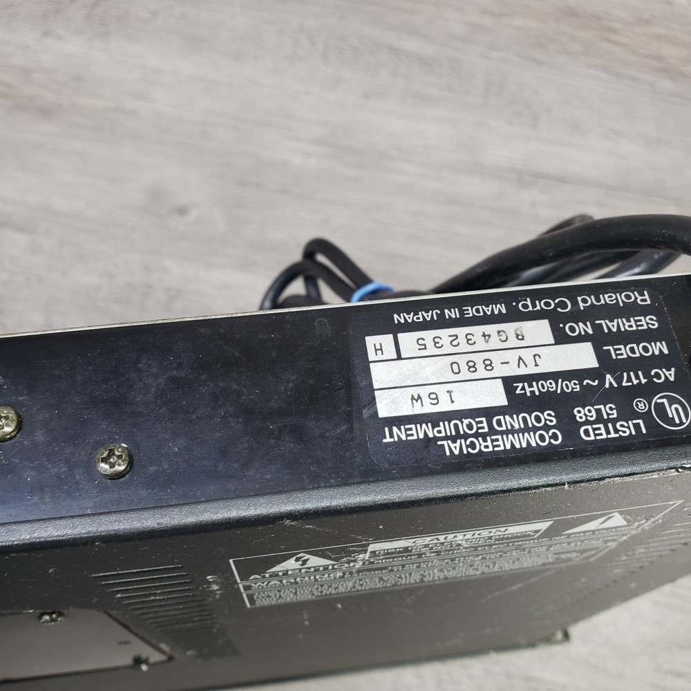 Roland JV-880 Multi Timbre Sound Module Synthesizer