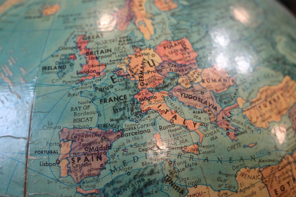 VINTAGE REPLOGLE THREE-D GLOBE 12-INCH