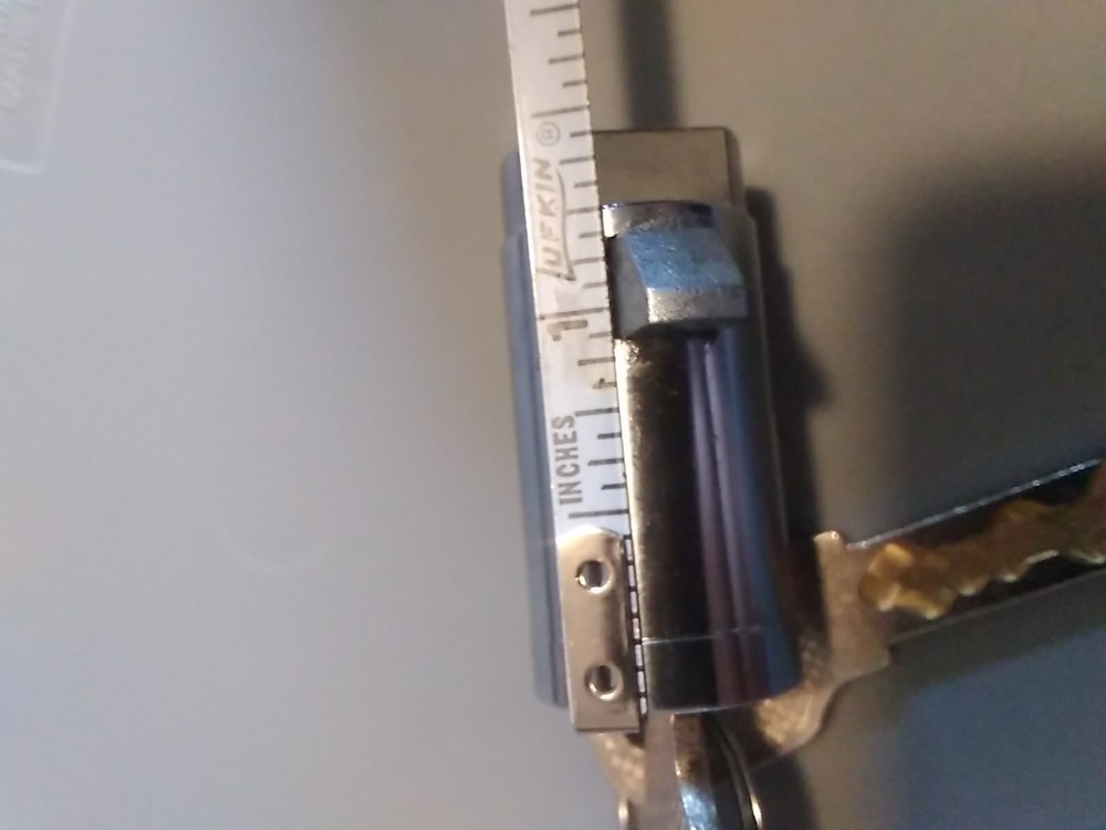 Plug Lock for Soda / Snack Vending Machine NEW Replacement High Security