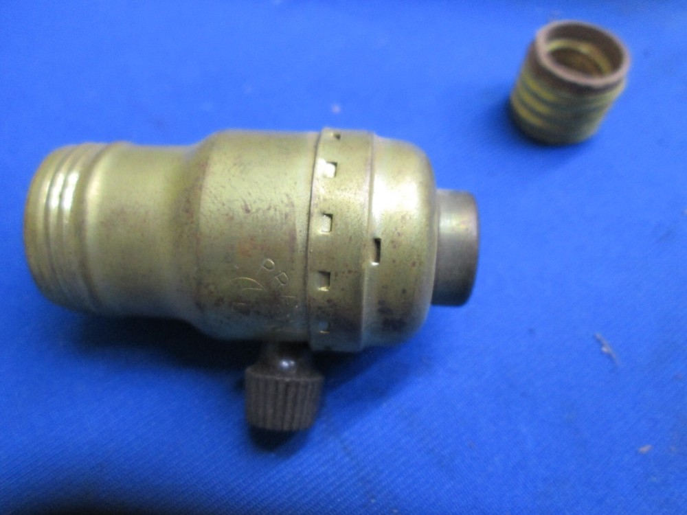 Eagle Brass Keyed Lamp Socket for E17 base bulbs with A E12 Base Adapter