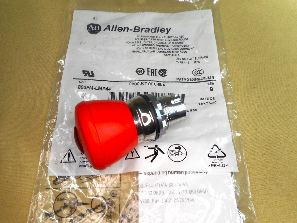 Allen Bradley 800FM-LMP44 push button operator (NIB)