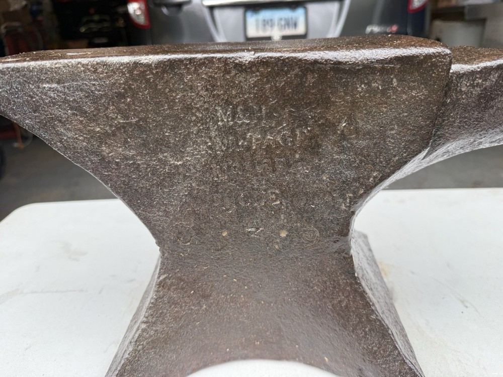 93 lbs M & H Armitage Mouse Hole Anvil