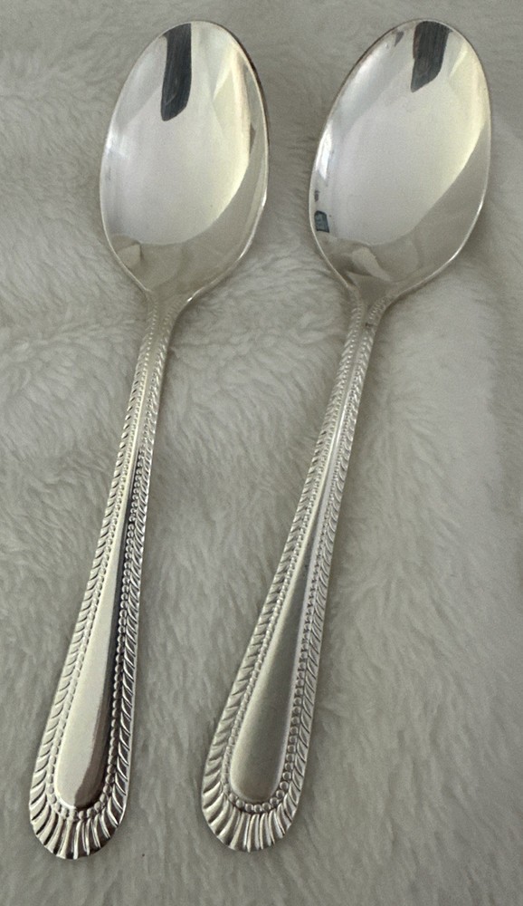 2 WALLACE Wickham Deep Silverplate Spoon Teaspoon Flatware Fan Bead 6.5”