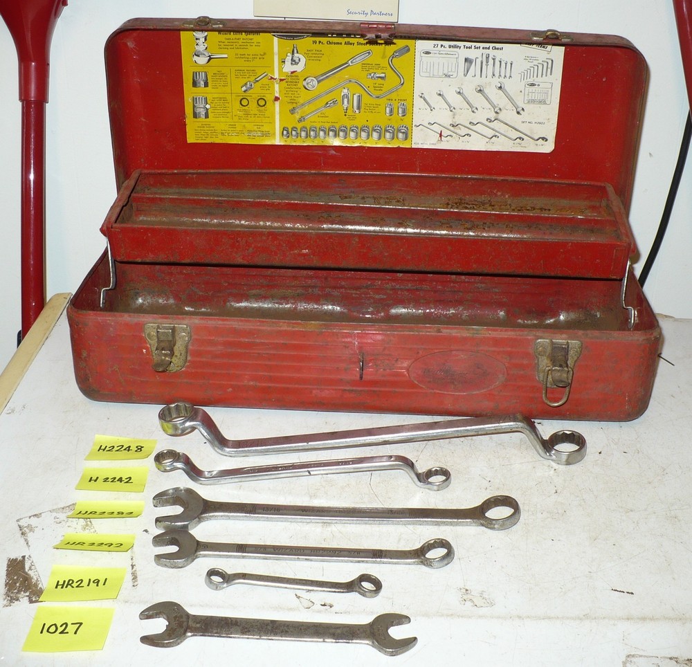 Vintage Western Auto Wizard Toolbox & 9 Westline Wizard Westcraft Tools
