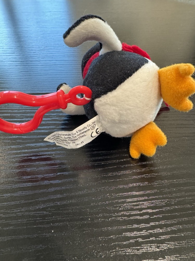 Rare Commonwealth Clip On Pull String Vibrating Penguin Toy Circa 1999