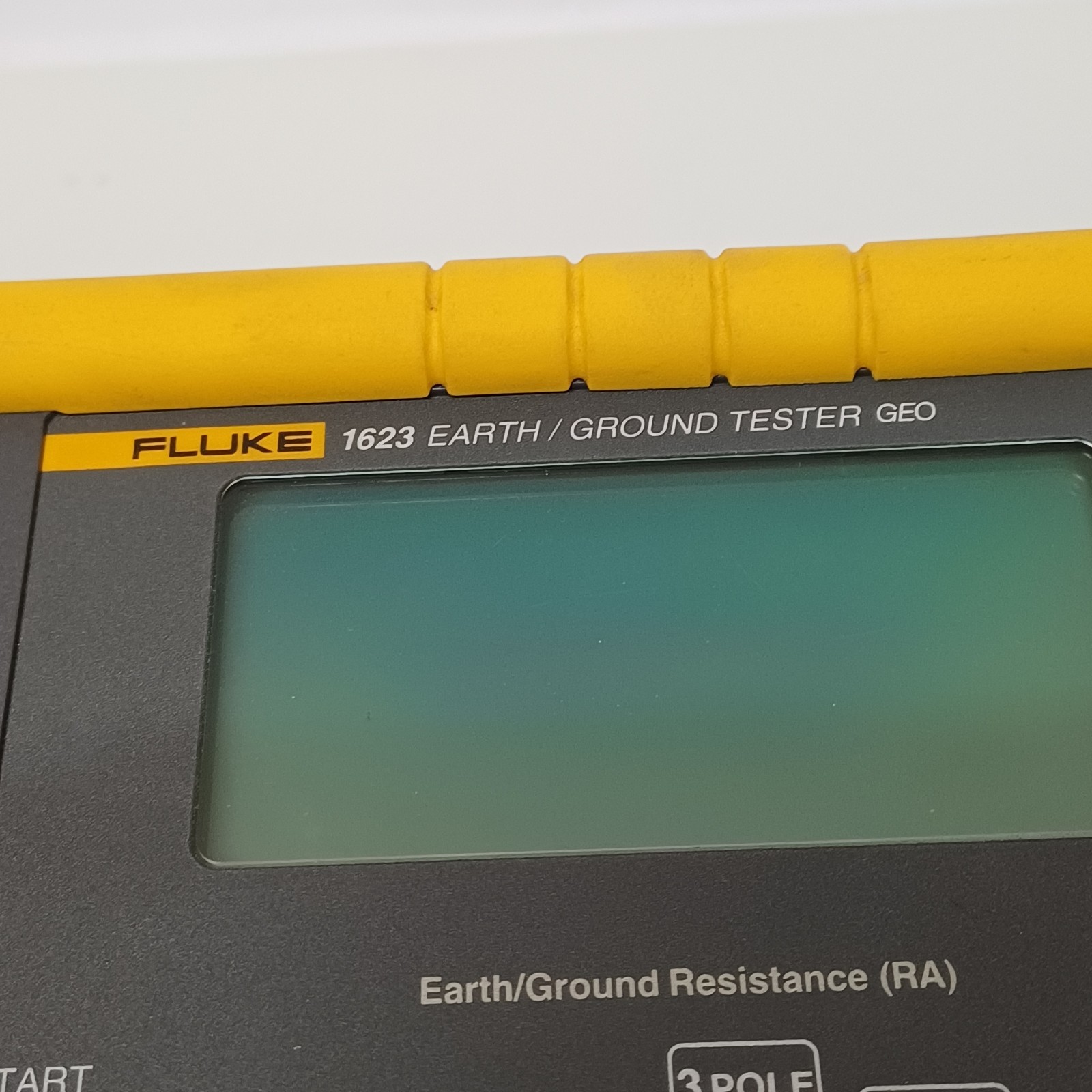 Fluke 1623 Earth Ground Resistance Tester Kit GEO w/ Leads & Case