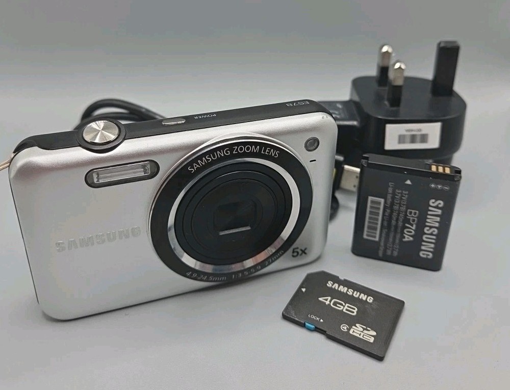 Samsung ES78 Digital Camera Digital Camera And Charging Lead.