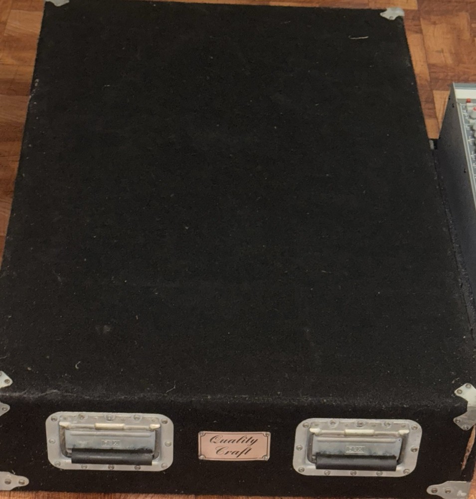 Allen & Heath GL2000 24 Channels Audio Mixing Console W/Case