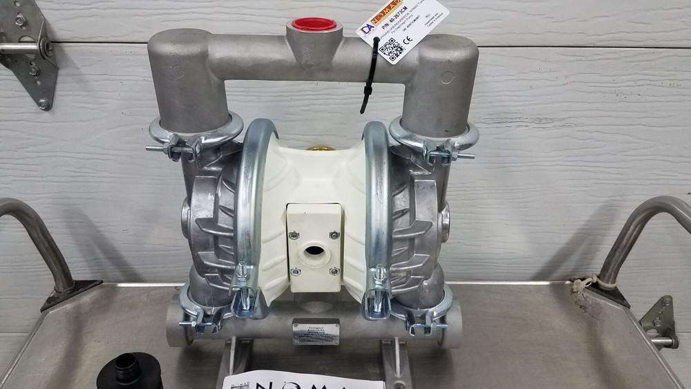 NOMAD 40-2673CM TRANS-FLO DIAPHRAGM PUMP NIB