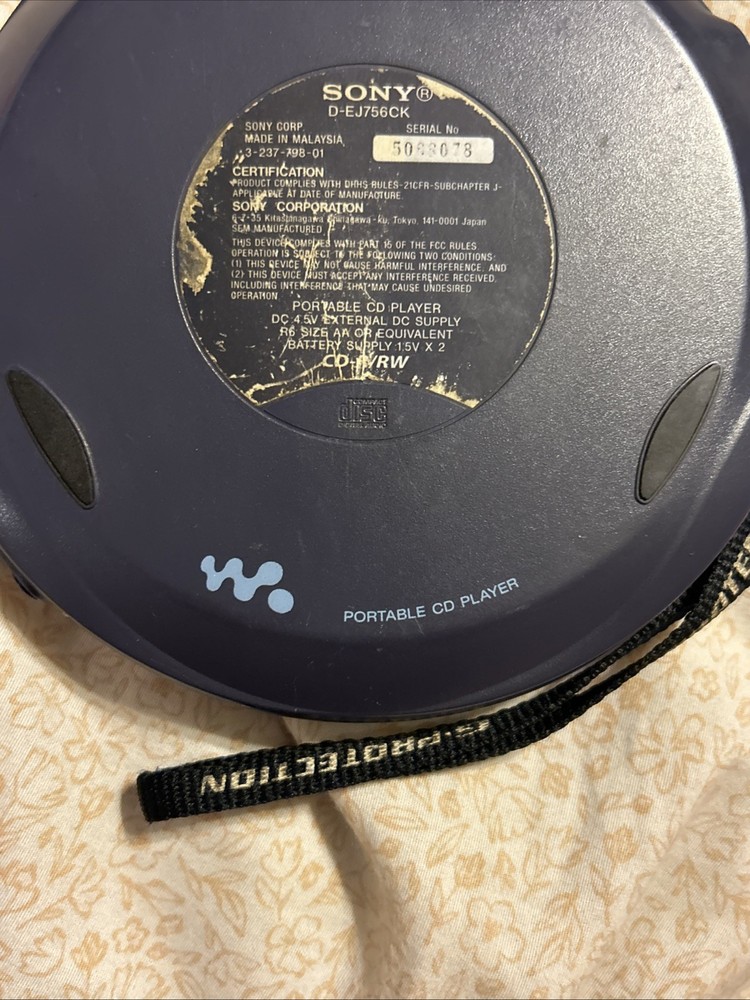 Sony Walkman Portable CD Player Silver NOT TESTED