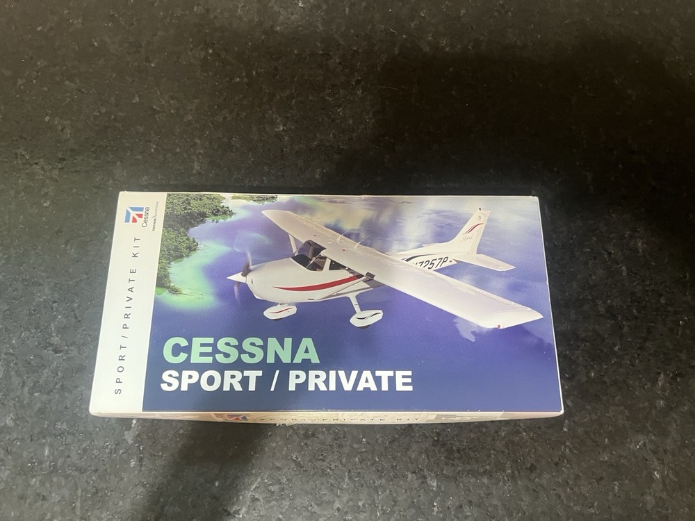 Cessna Sport/Private Pilot Kit with Logbook, Plotter, E6B & Course Access