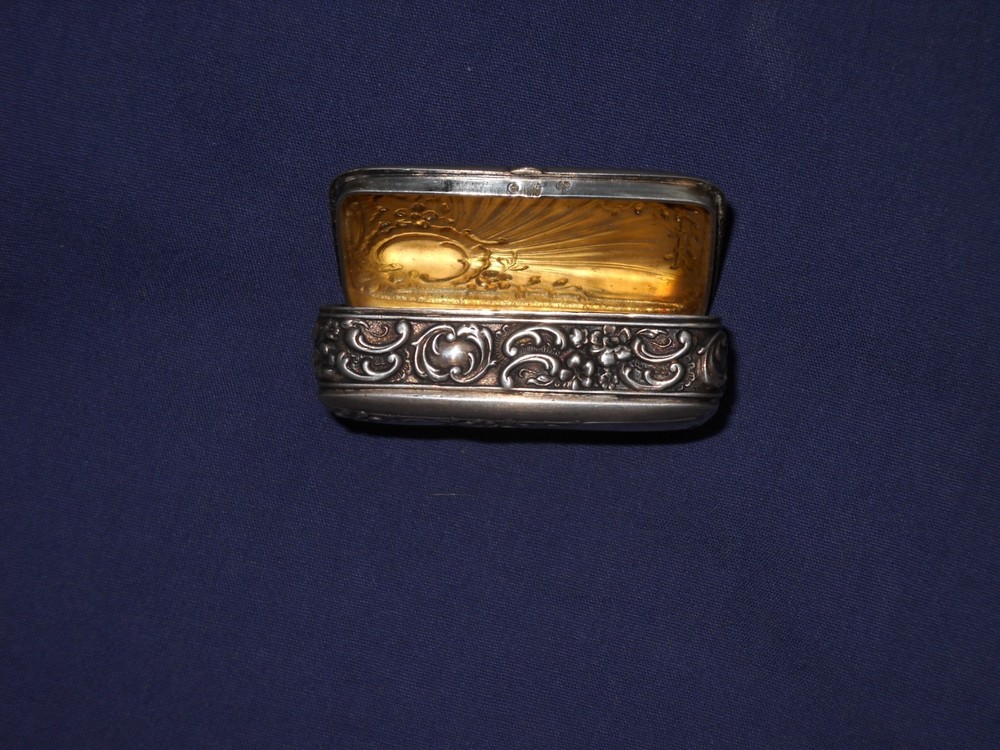 Antique silver rectangular snuff box gilt interior , 2" x 1 1/4". (read)