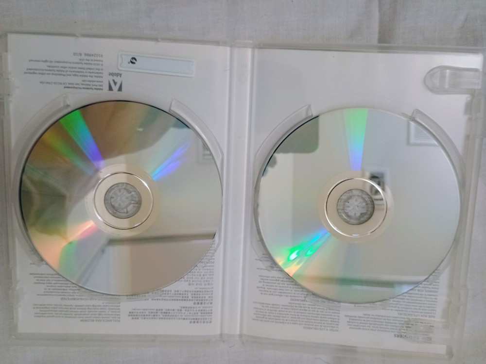 Adobe Photoshop Elements 9 (Win/Mac) 2-Discs, w/Serial Number