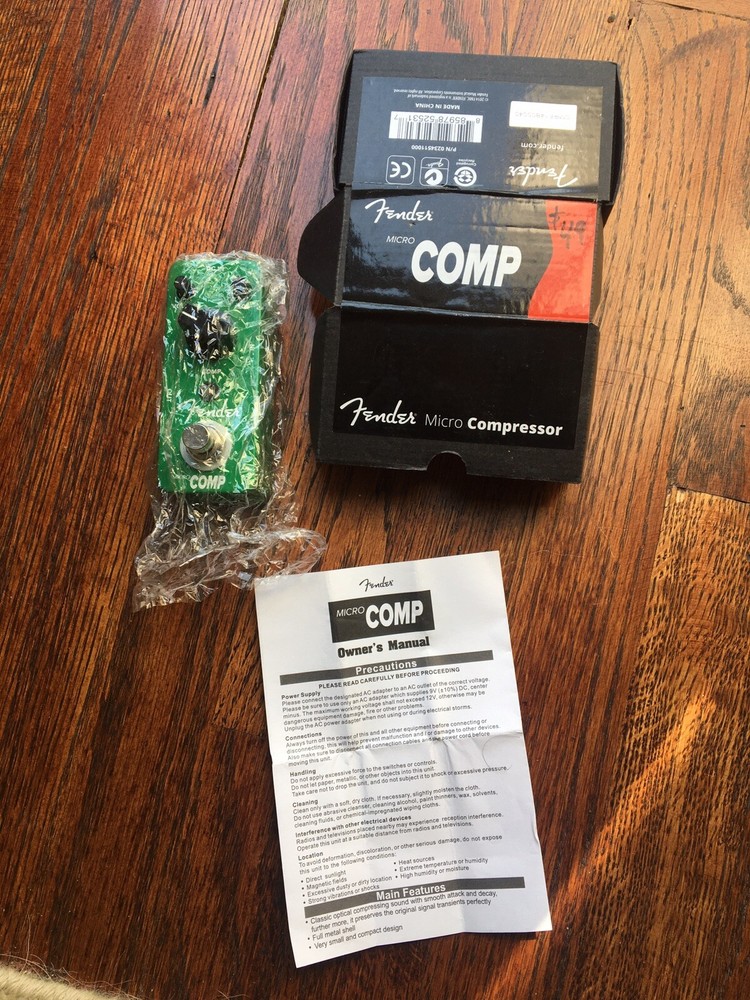Fender Micro Comp Compressor Electric Guitar Effect w Box Barely Used