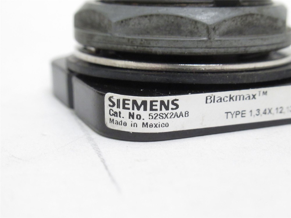 233187 Used; Siemens 52SX2AAB Maintain Selector Switch