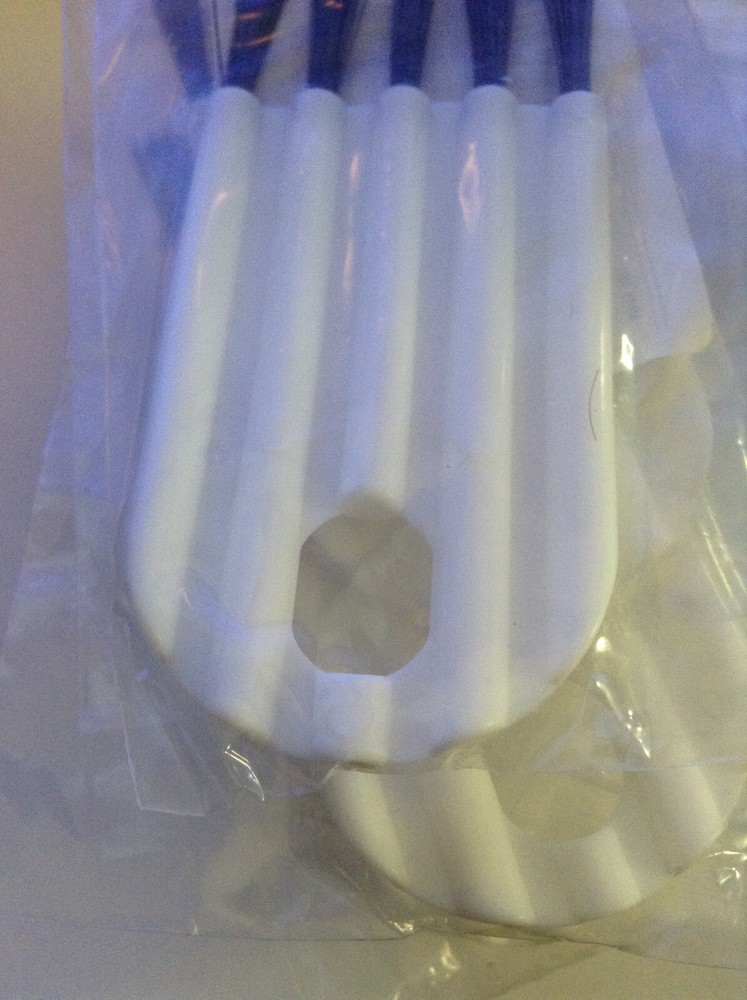 Soft Brush Multi-Function Computer Keyboard Crevice Cleaner - New