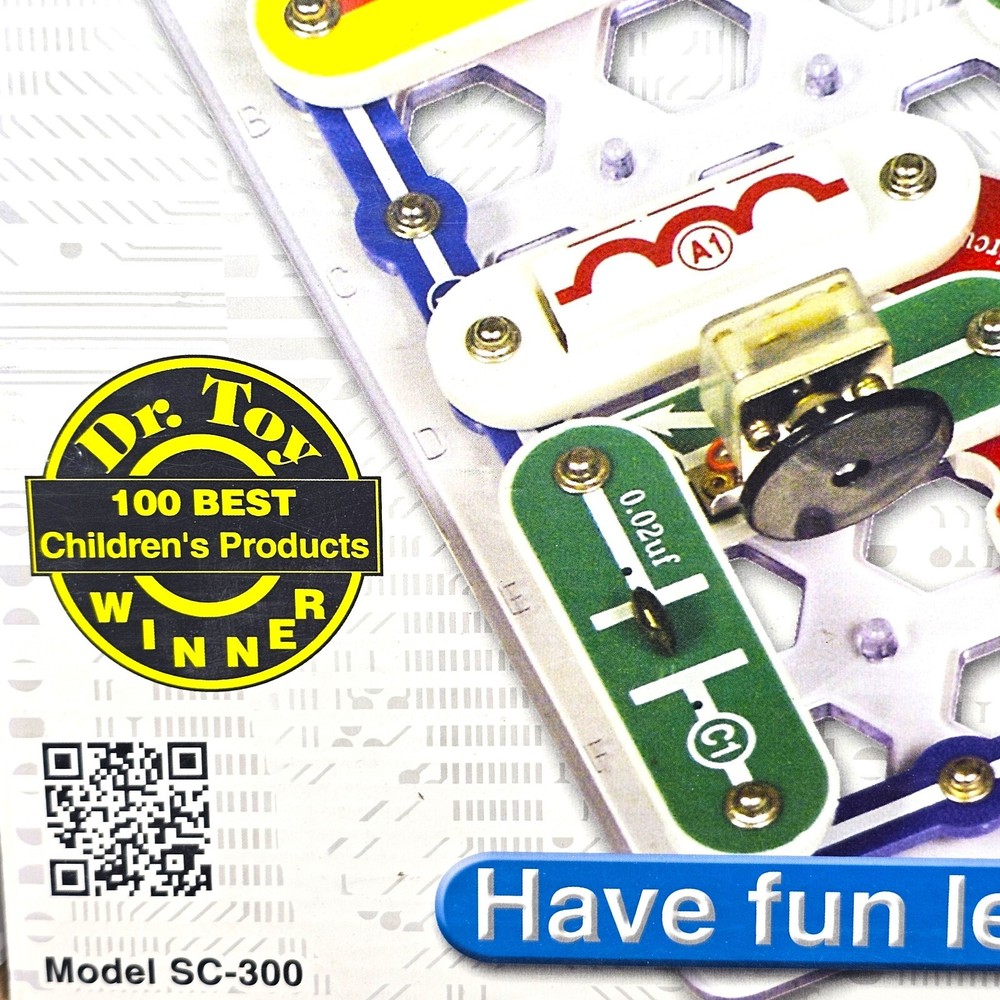 Snap Circuits SC-300 Electronics Exploration Kit 300 Projects Home Schooling Ed