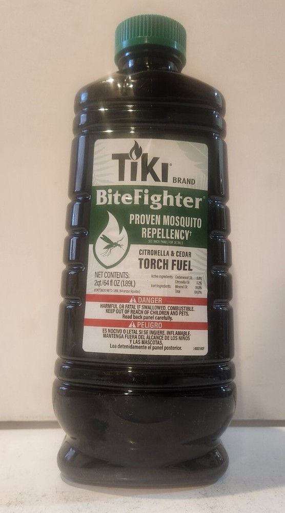 TIKI Bitefighter Torch Fuel with Easy Pour System Two 2 Quart Bottles New