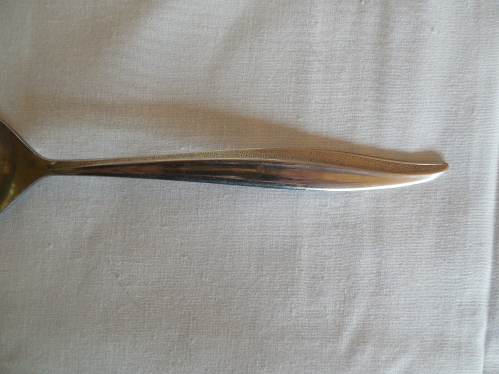 Oneida craft deluxe stainless flatware Textured 35 pcs