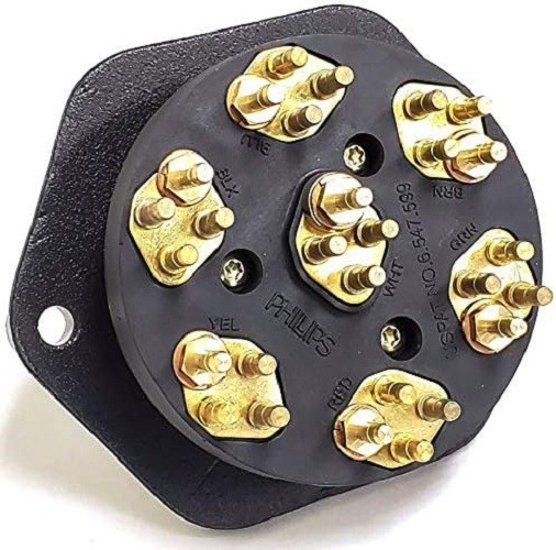 Phillips 16-7602-28 7-Way 28-pin Solid Pins w/o Circuit Breakers Socket Breaker