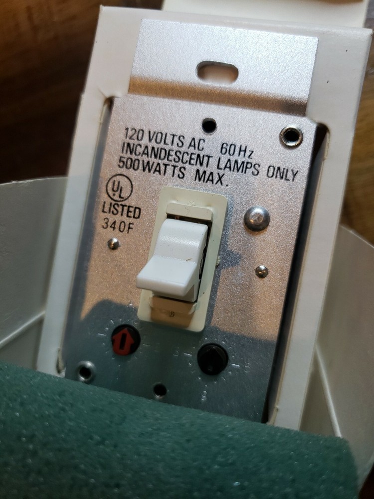 NEW Leviton Wall Switch Control module, central control system. Model# 800-6225