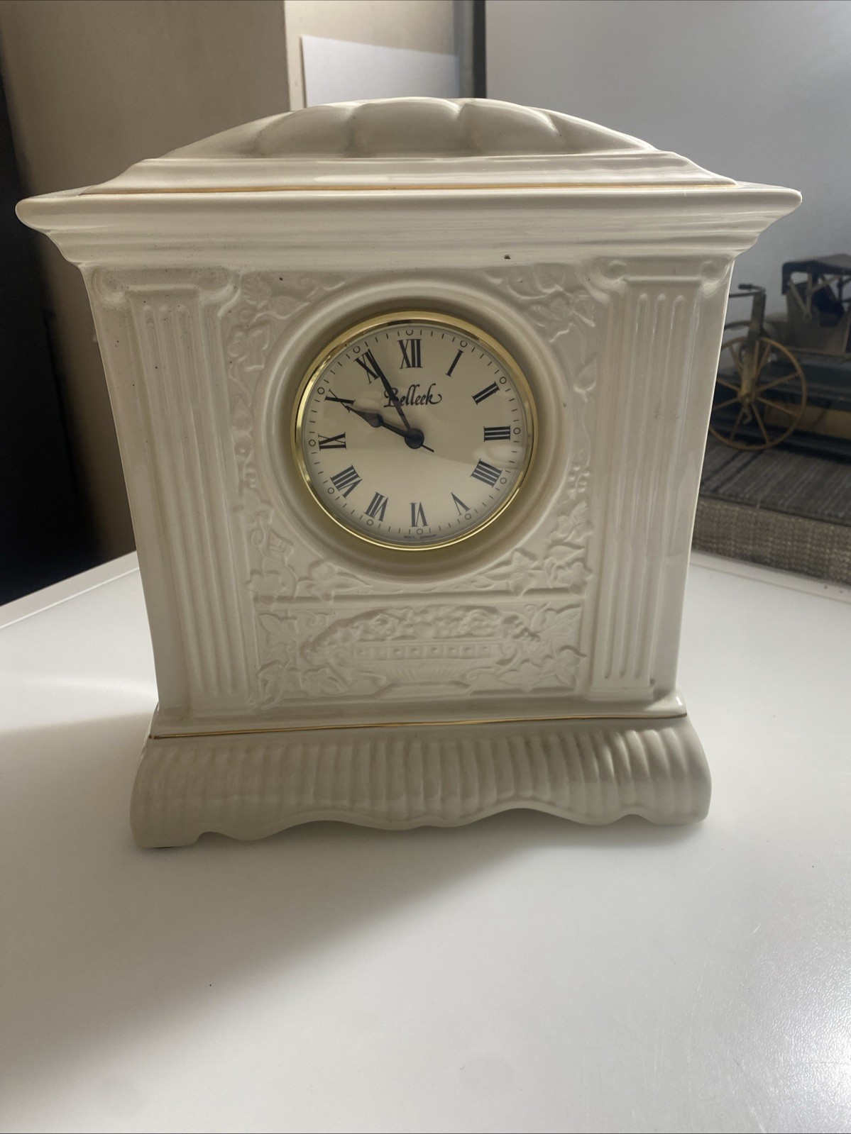 Belleek 2000 Millennium Annual Mantle Clock 10"x8.5"x4" Beautiful Piece h29v