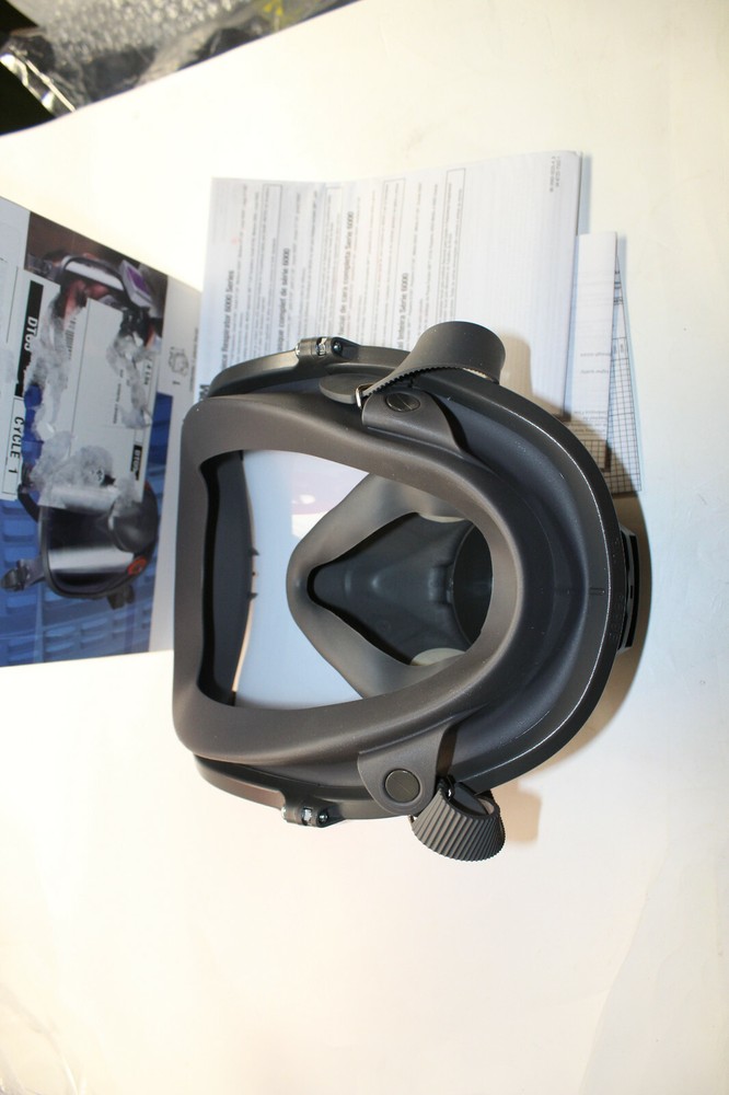 3M Full Facepiece Reusable Respirator 6800, Medium, Gray