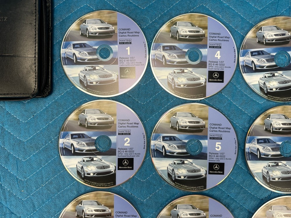 Mercedes G500 Comand Navigation CD Map 10pc Set w/ Case 2004 OEM
