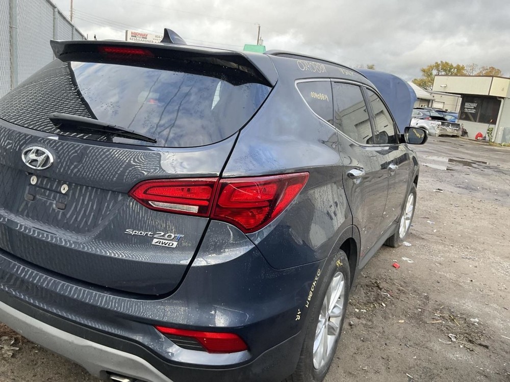 SANTA FE 2018 Camera/Projector 4695726